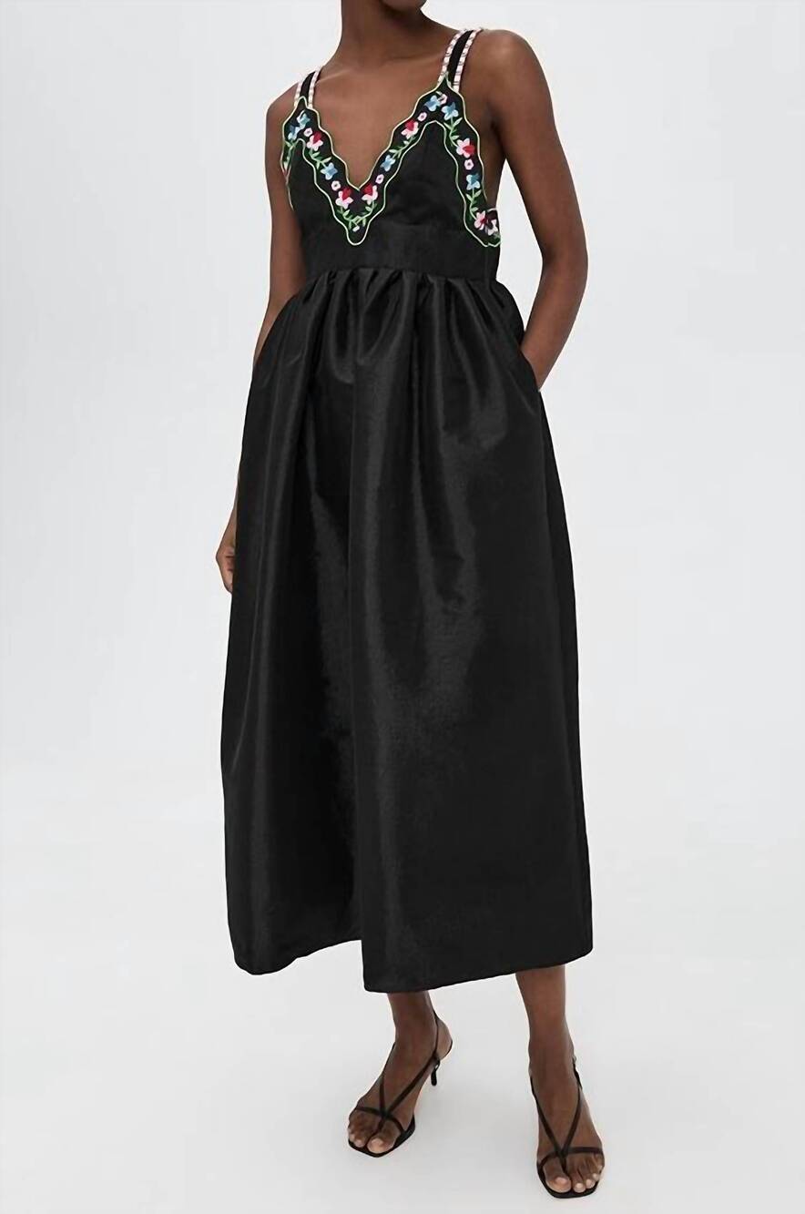 NEW CELIA B selene dress in black